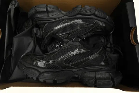 Balenciaga 3XL Triple Black – photo 10