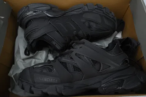Balenciaga Track Triple Black – photo 8