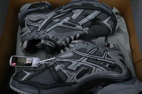 Balenciaga Runner Triple Black – photo 8