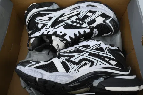 Balenciaga Runner Black/White – photo 8