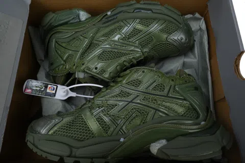 Balenciaga Runner Dark Green – photo 8