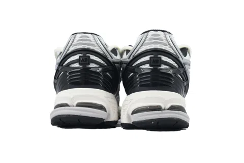 New Balance 1906R Silver Metallic Black – photo 3