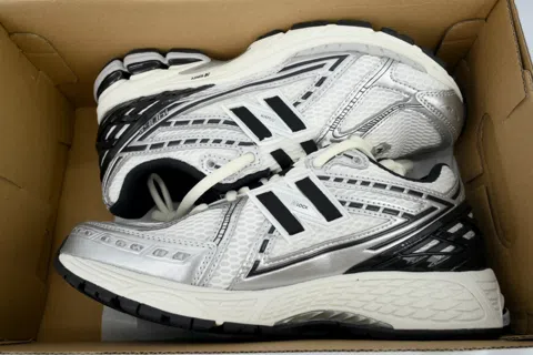 New Balance 1906R Silver Metallic Black – photo 8