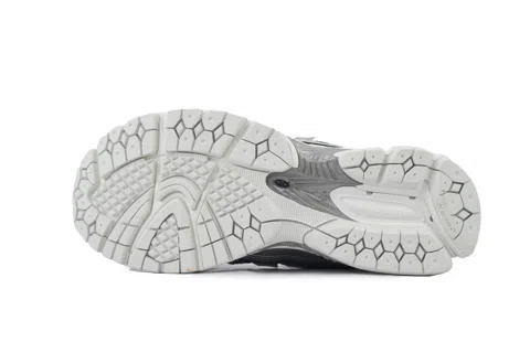 New Balance 1906R Silver – photo 4