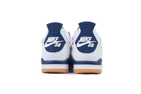 Nike SB x Air Jordan 4 Navy – photo 3