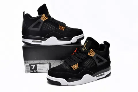 Air Jordan 4 Royalty – photo 9