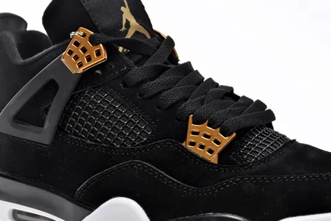 Air Jordan 4 Royalty – photo 3