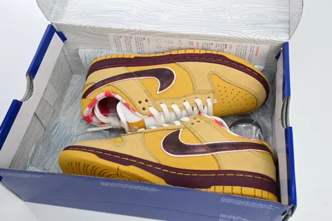 Concepts x Nike SB Dunk Low Yellow Lobster – photo 12