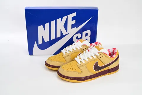 Concepts x Nike SB Dunk Low Yellow Lobster – photo 10