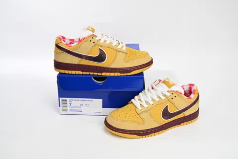 Concepts x Nike SB Dunk Low Yellow Lobster – photo 11