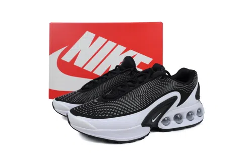 Nike Air Max Dn Black and White – photo 11