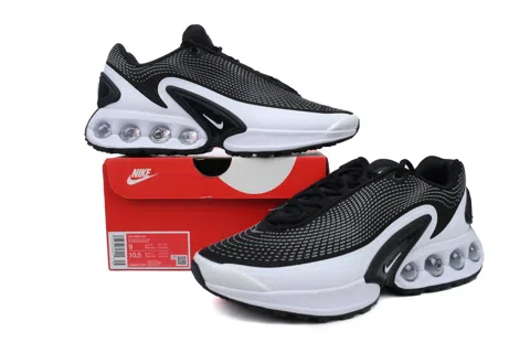 Nike Air Max Dn Black and White – photo 12