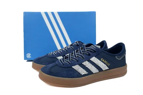 CLOT x adidas Gazelle Collegiate Navy Off White – photo 6