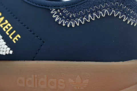 CLOT x adidas Gazelle Collegiate Navy Off White – photo 5