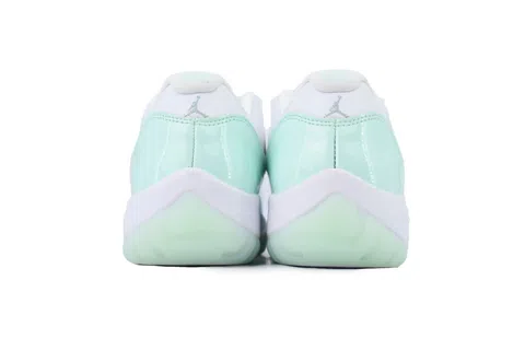Air Jordan 11 Low Igloo – photo 3