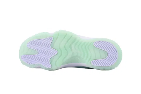 Air Jordan 11 Low Igloo – photo 4