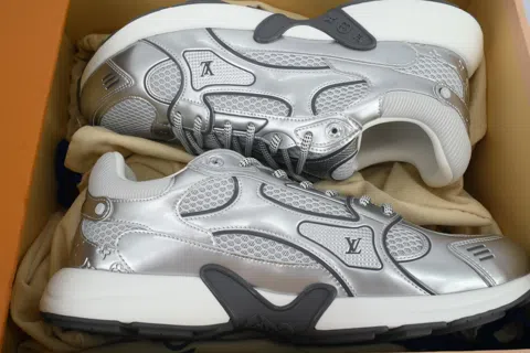 Louis Vuitton Running Shoes Grey – photo 8