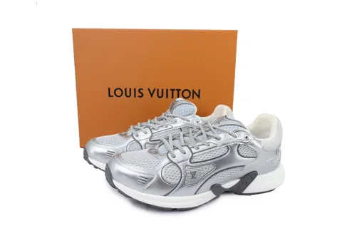 Louis Vuitton Running Shoes Grey – photo 6