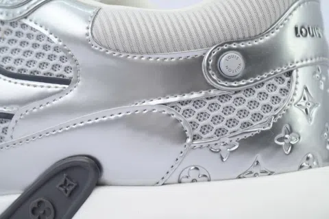 Louis Vuitton Running Shoes Grey – photo 5