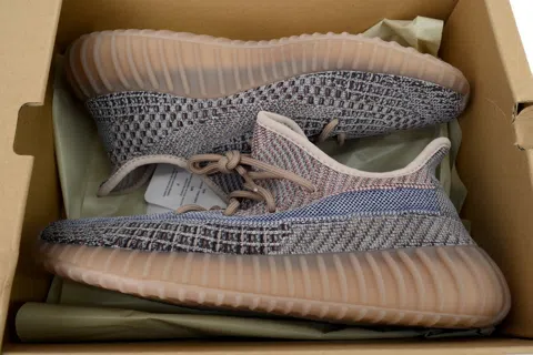 Yeezy Boost 350 V2 Yecher – photo 8