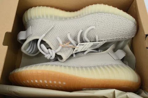 Yeezy Boost 350 V2 Sesame – photo 8