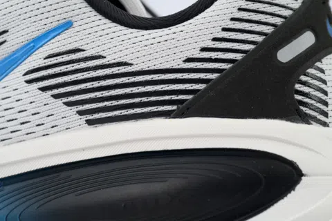 Nike Vomero 18 White Black Photo Blue – photo 5