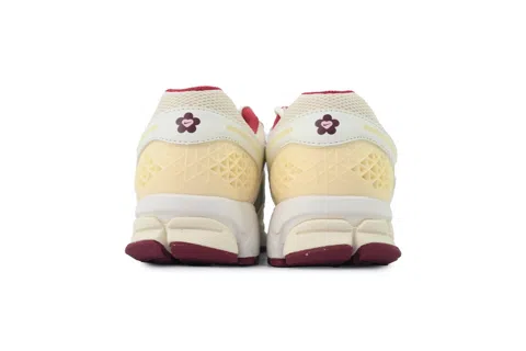 Nike Zoom Vomero 5 Valentine – photo 3