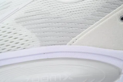 Nike Vomero 18 White Photon Dust – photo 5