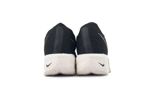 Nike Vaporfly 3 Black Metallic Gold Grain – photo 3