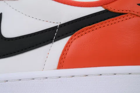 Air Jordan 1 Low Starfish – photo 5