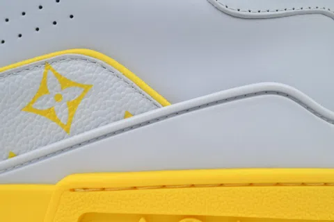 Louis Vuitton Trainer Grey Print – photo 5