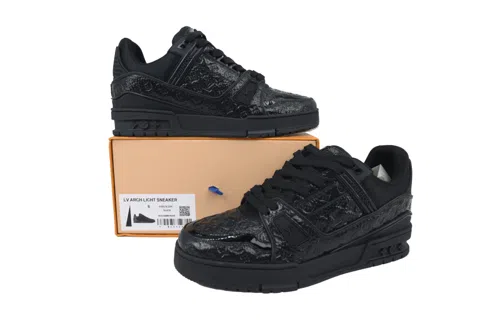 Louis Vuitton Trainer Black Patent – photo 6