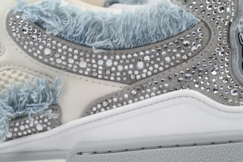 Louis Vuitton Skate Grey/White Pony Hair – photo 5