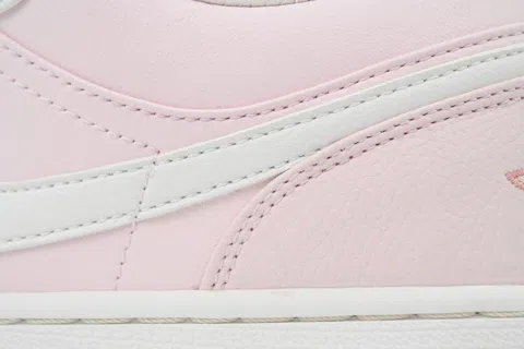 Travis Scott x Air Jordan 1 Low Pink – photo 5