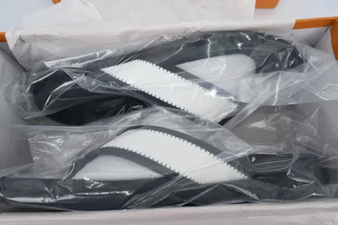 Louis Vuitton Slides Black/White – photo 8