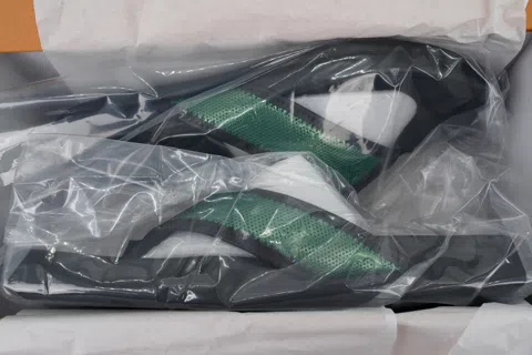 Louis Vuitton Slides Black/Green – photo 8