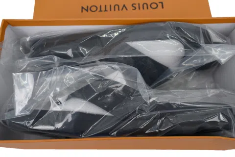 Louis Vuitton Slides Triple Black – photo 8