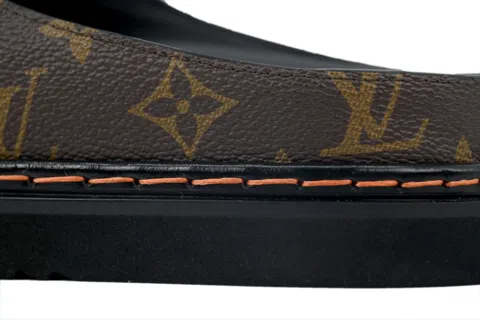 Louis Vuitton Slides Brown – photo 5