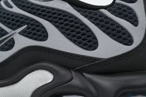 Nike Air Max Plus Black Metallic Silver – photo 5