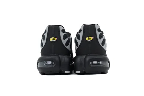 Nike Air Max Plus Black Metallic Silver – photo 3
