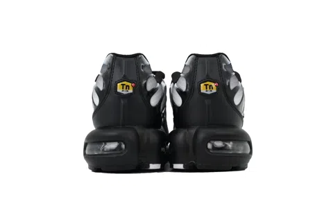 Nike Air Max Plus Black Metallic Silver – photo 3