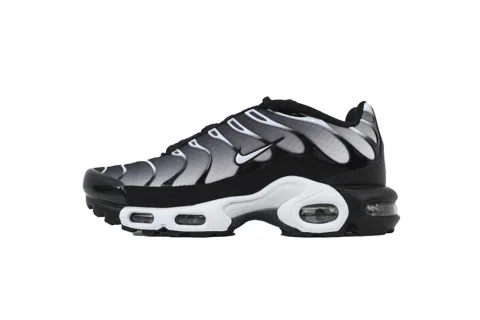 Black Metallic Silver