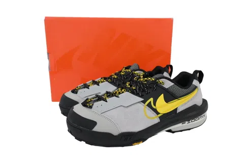 sacai x Nike Zegamadome Matte Silver Tour Yellow – photo 7