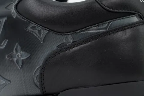 Louis Vuitton Running Shoes Black Iridescent – photo 5