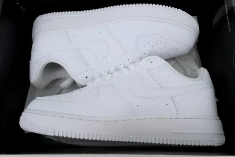 Kobe Bryant x Nike Air Force 1 Low Forever White – photo 3