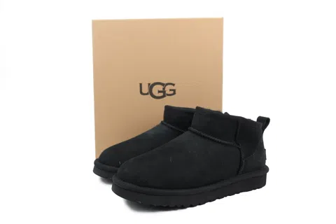 UGG Classic Ultra Mini Black – photo 6