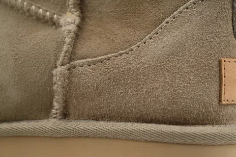 UGG Classic Ultra Mini Sand – photo 5