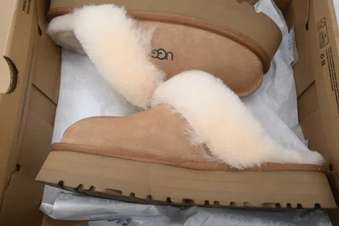 UGG Slides Chestnut – photo 8