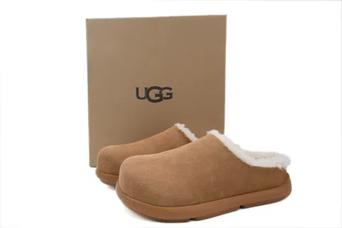 UGG Slides Brown – photo 6