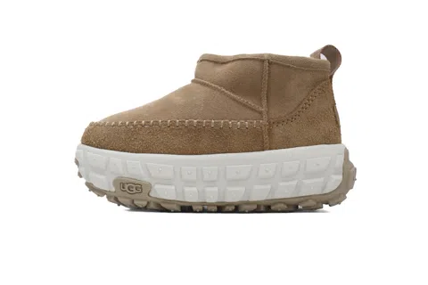 UGG Boots Chestnut